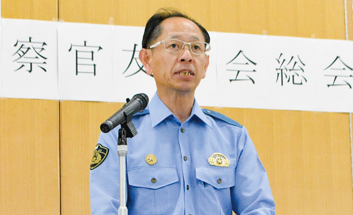 挨拶する野口信行署長