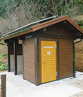 新設された公衆トイレ
