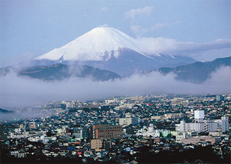 弘法山から望む富士山（観光写真コンクール入賞作品）