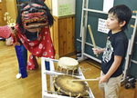 戸川児童館で練習する小学生（7月11日）