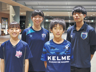 日本代表選手となった（左から）滝本選手、坪木選手、冨山選手、太田選手