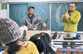 講師の藤井さん（左）と舘野さん