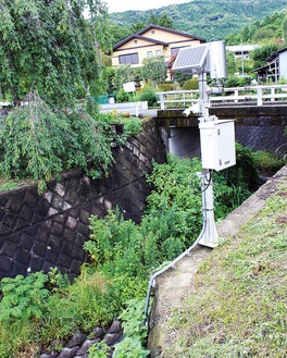 古堂橋付近に設置されたＩｏＴ型水位計