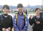 左から県代表の石井選手、芹澤選手、小池選手