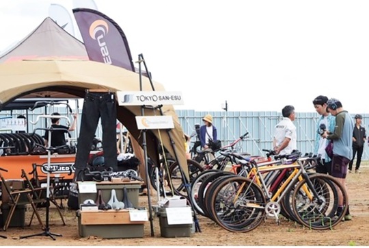 幅広いアウトドア関係のブース出店や体験を実施