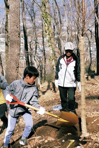 神代曙を植える参加者
