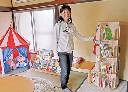 子ども向けの絵本が揃う