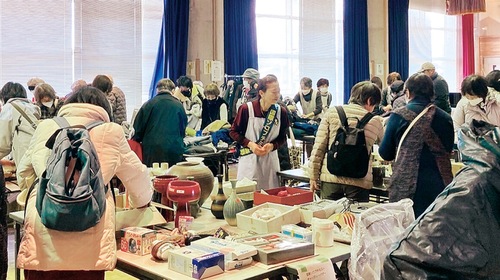 当日のバザーの様子