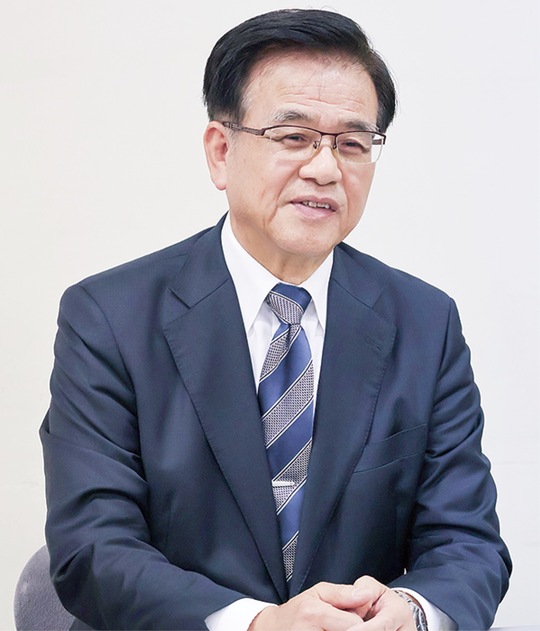 会見を行う高橋氏