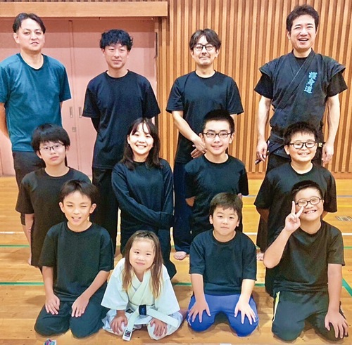 入賞した秦野の選手たち