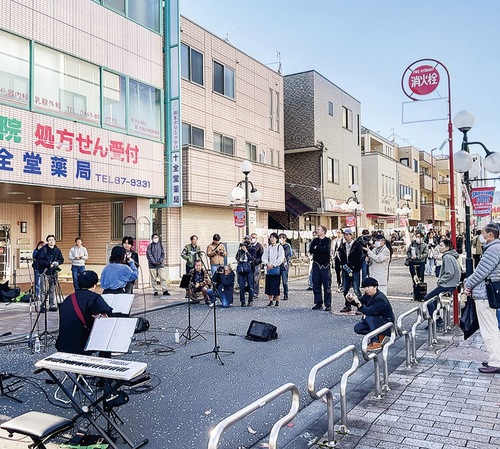 ZARD駅メロ応援ライブなどパフォーマンス多数（写真は過去）