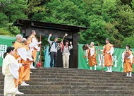 登山シーズンの到来祝う