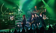 秦野からのツアー出発「誇りに思う」