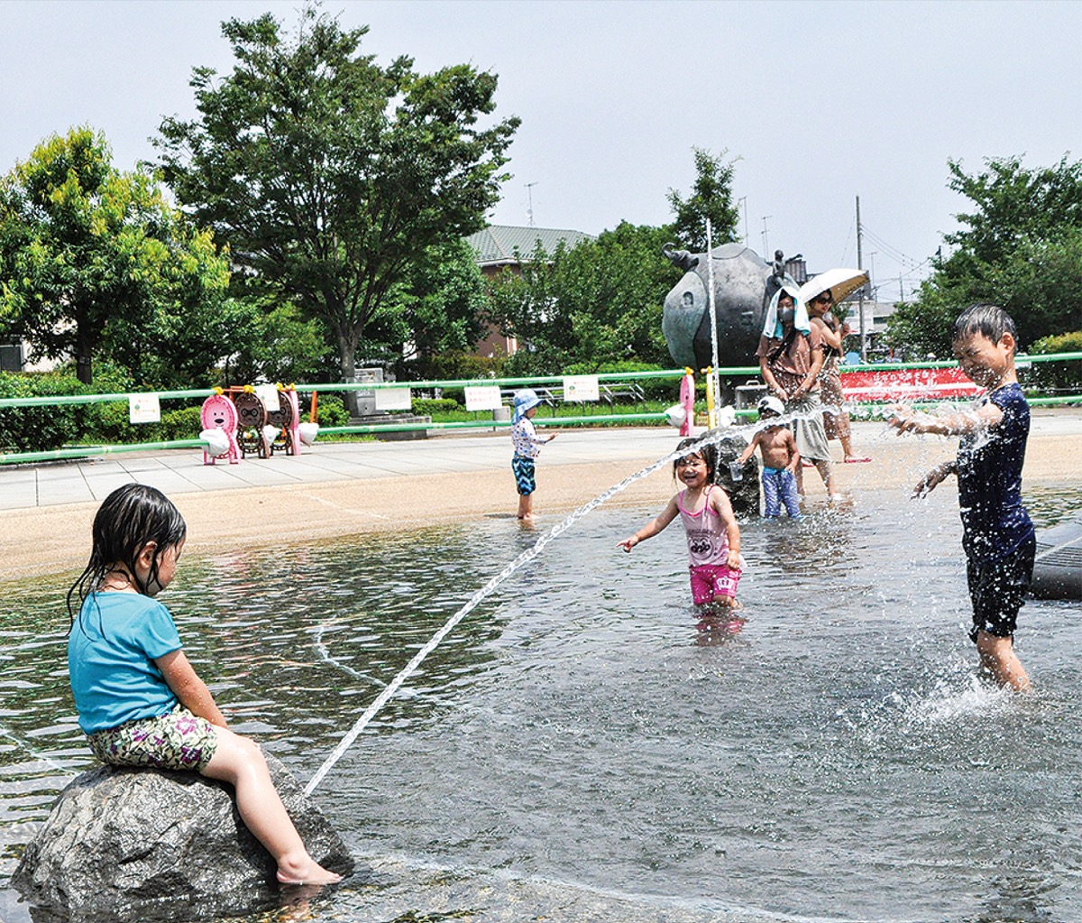 涼を求めて”じゃぶじゃぶ” おおね公園で水遊び