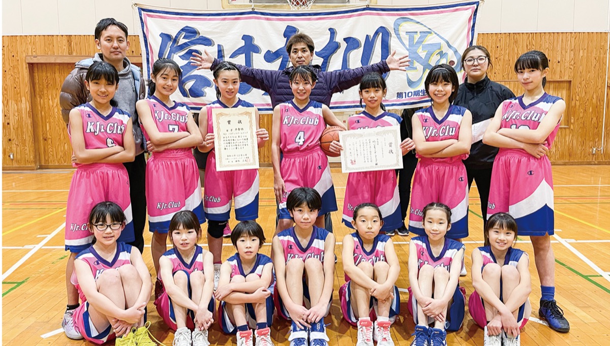 女子チームのメンバー