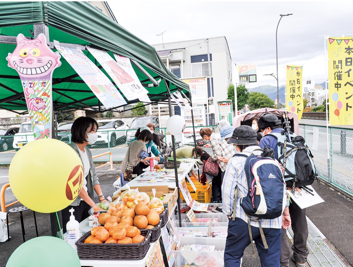 来場者で賑わう会場（10月15日開催）