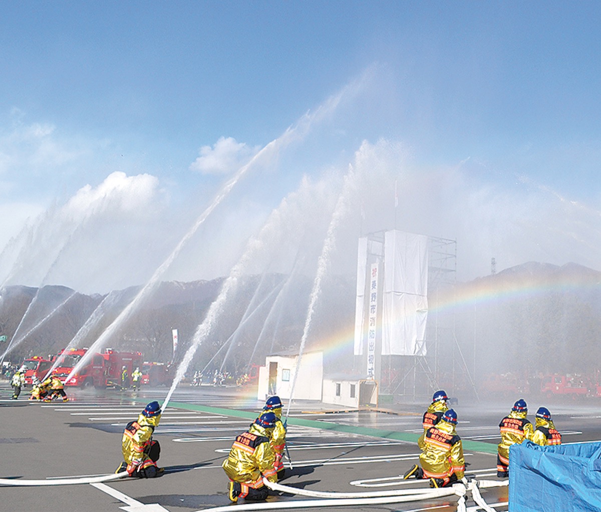 一斉放水演技（過去の様子）