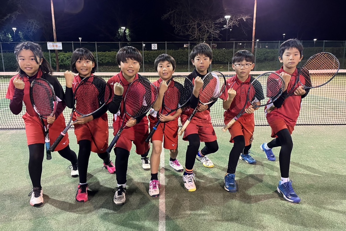 左から高橋さん、関野さん、石井さん、岩本さん、川添さん、田中さん、三上さん