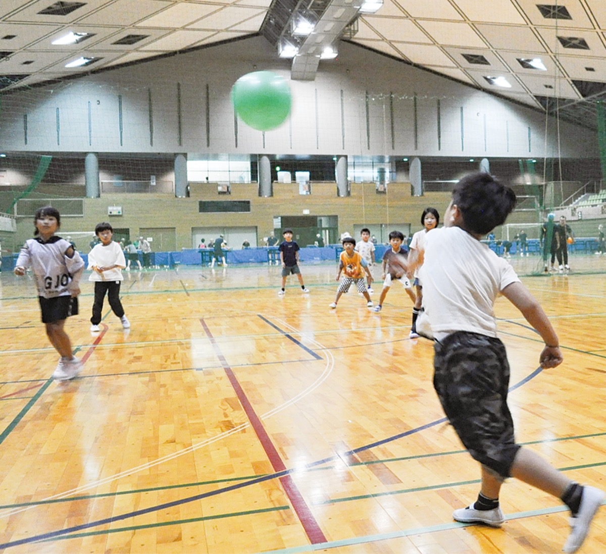 ４学童がドッヂ大会