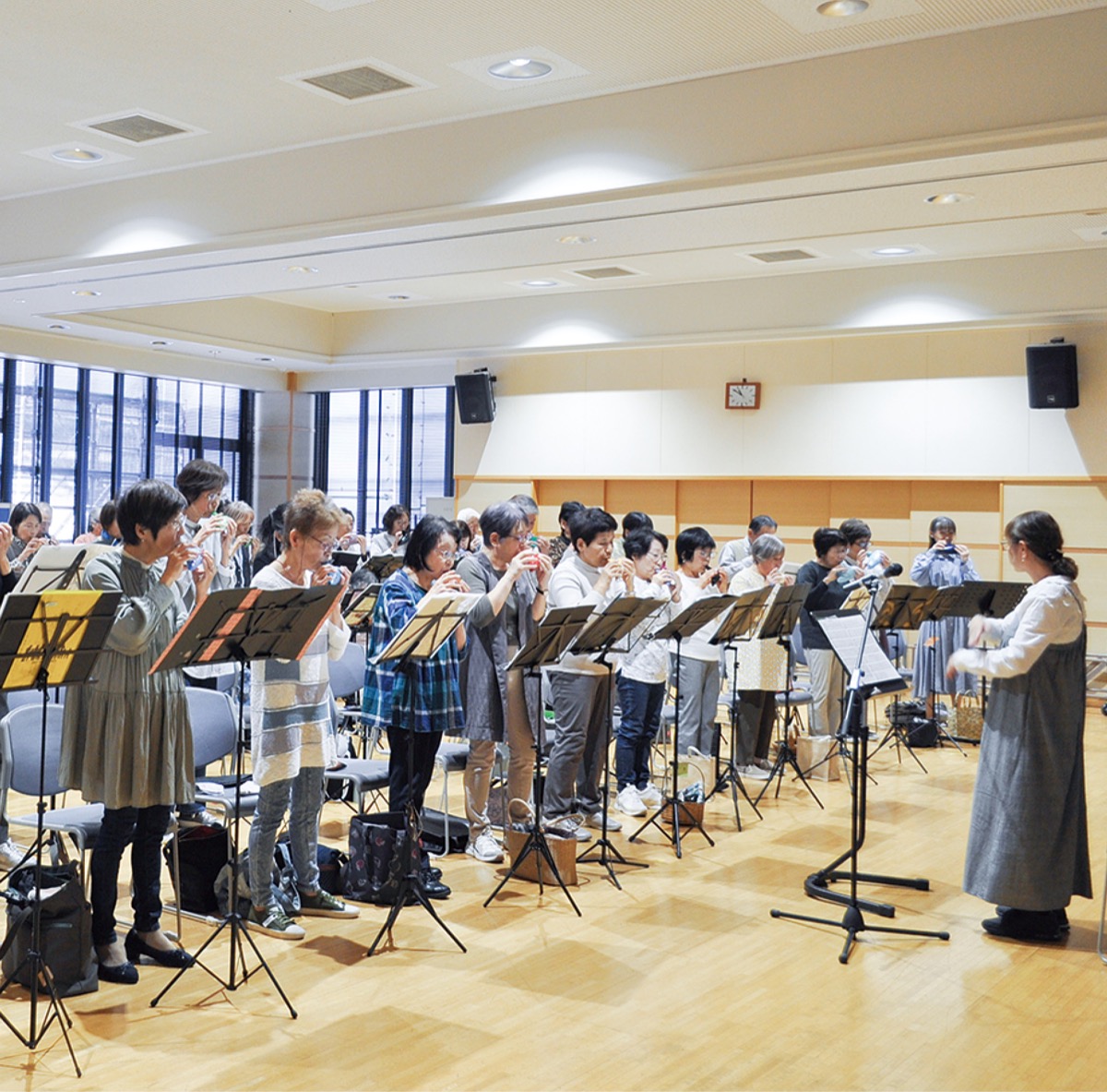 70人のオカリナ演奏