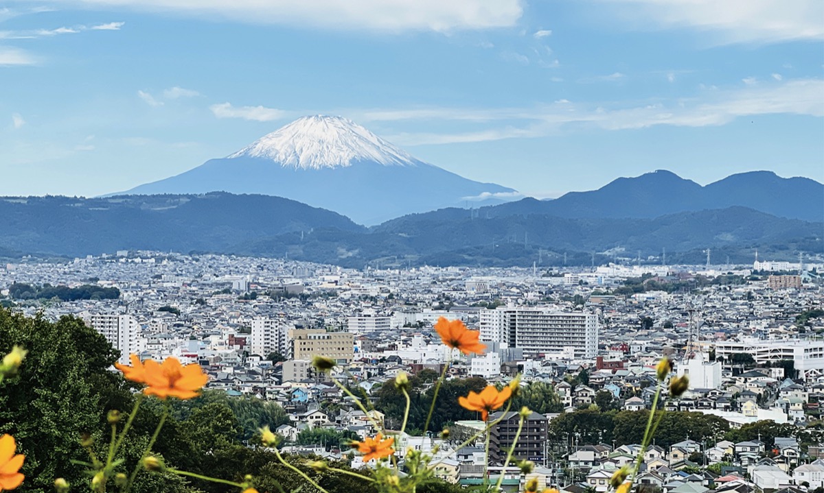 富士山が初冠雪