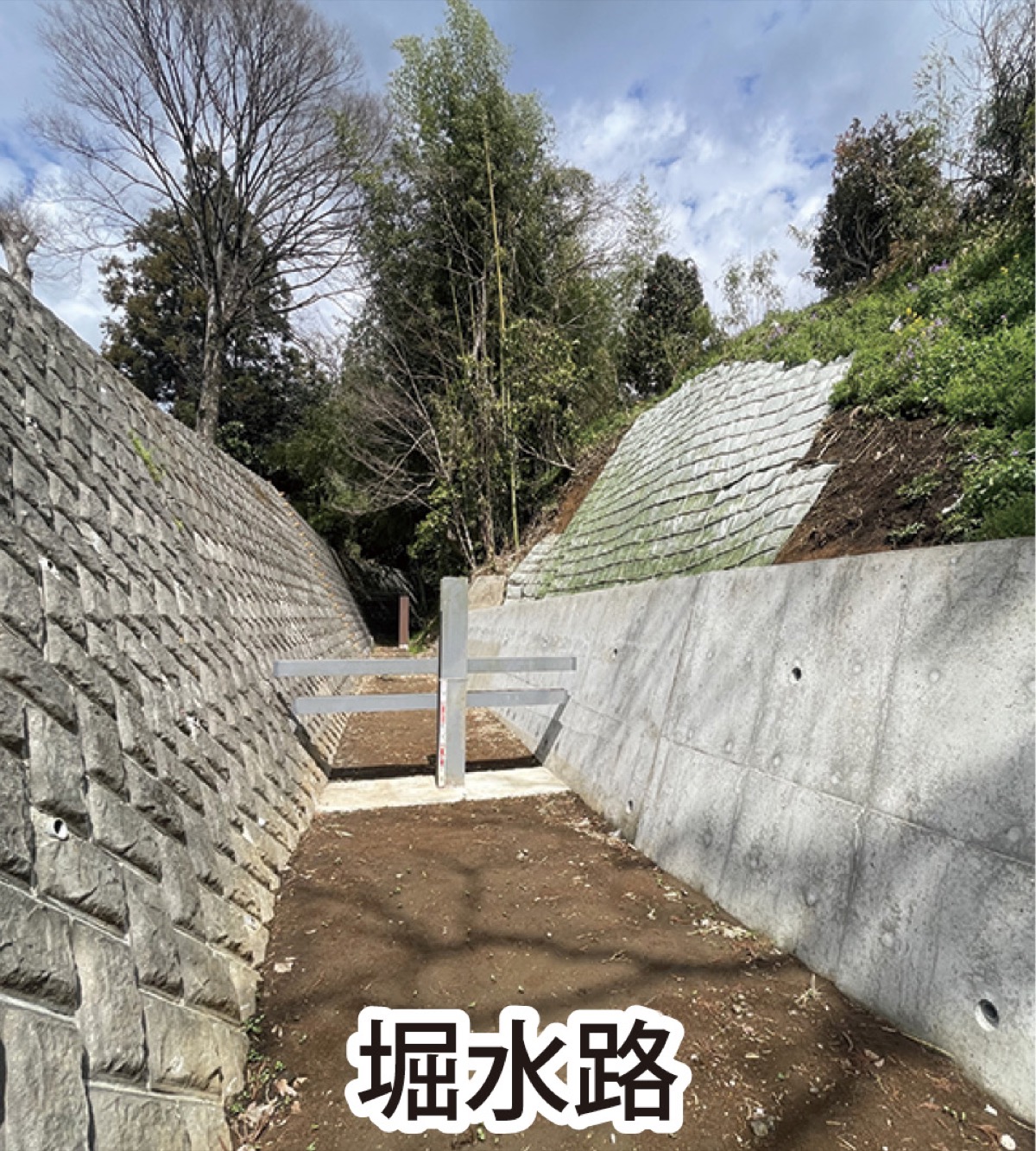 渋沢小学校入口から曲松郵便局まで歩道整備を事業化へ‼ (写真4)