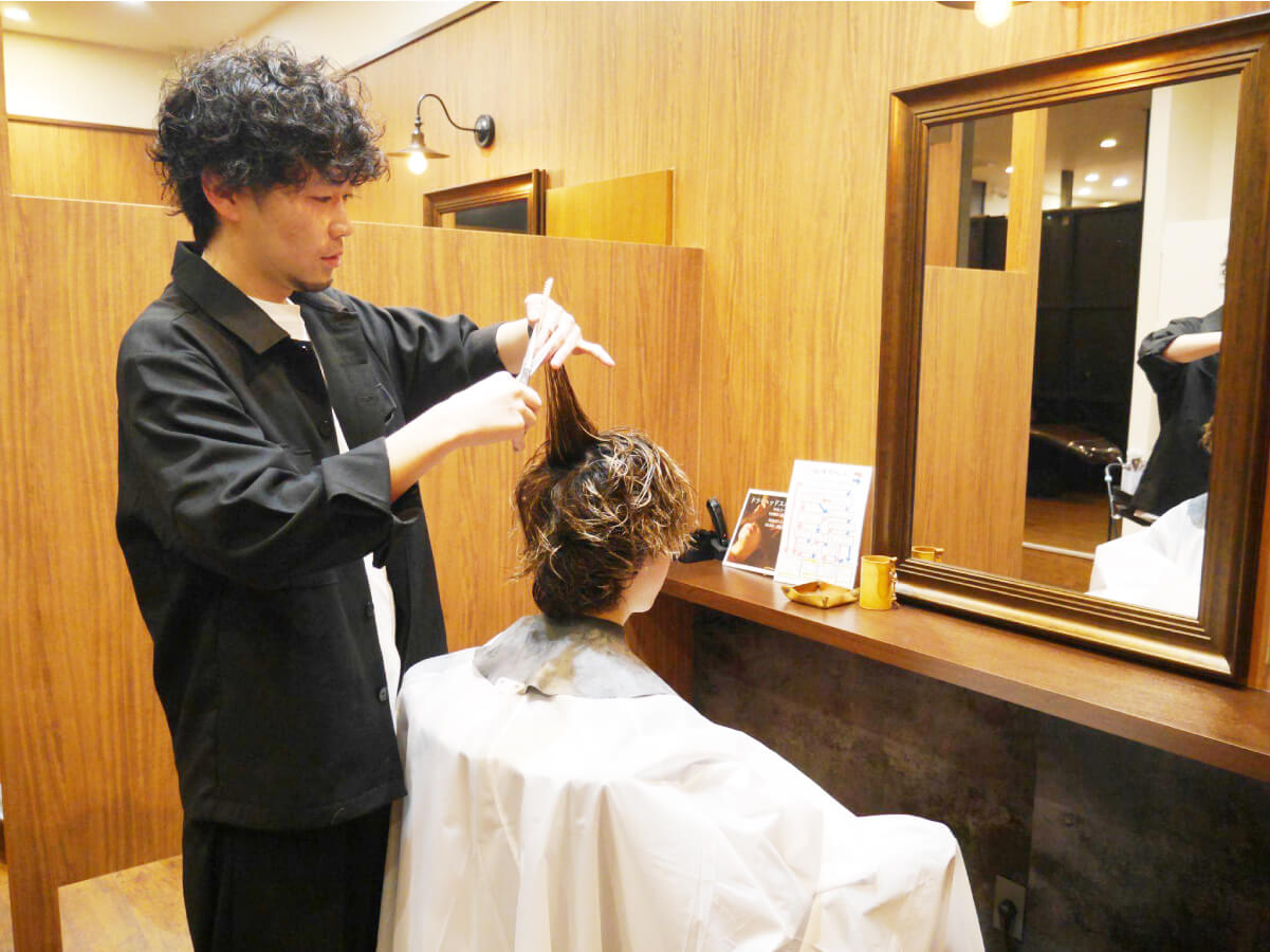 二宮町で髪を切るなら、理容室・美容室「ヘア＆ドライヘッドスパ サプリ」で決まり！脳疲労を改善できるドライヘッドスパ併設