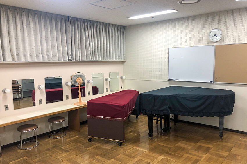 rehearsalroom2