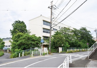 旧くぬぎ台小 活用へ